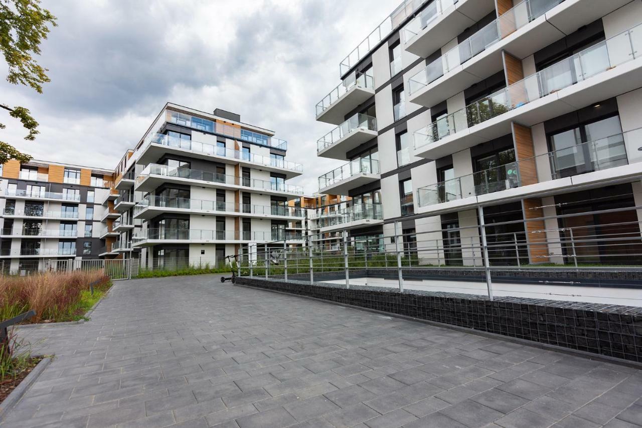 Novum Apartment With Parking Krasków Eksteriør bilde