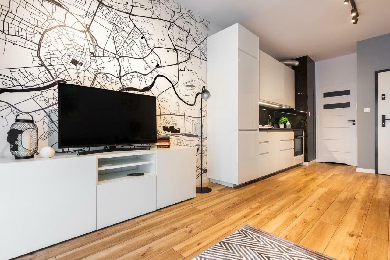 Novum Apartment With Parking Krasków Eksteriør bilde