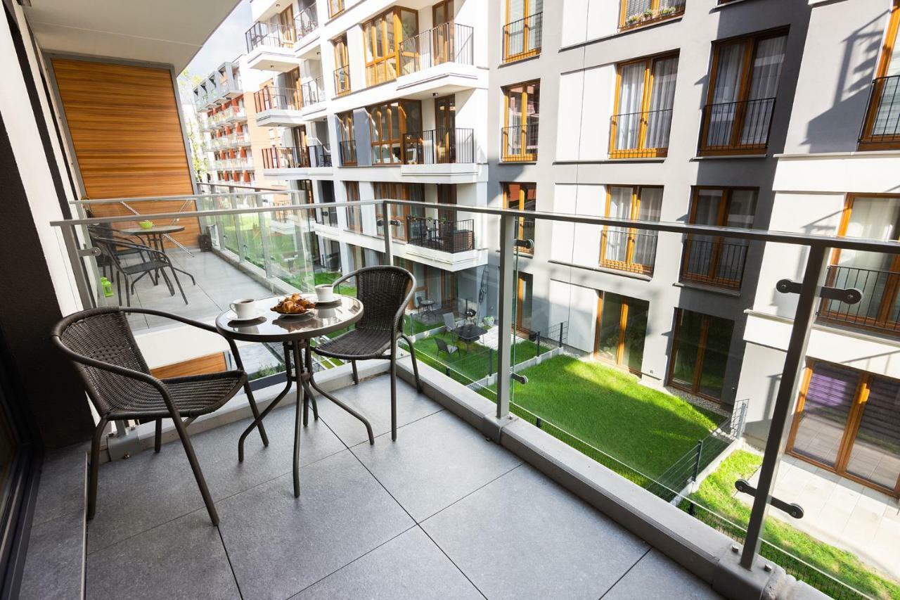 Novum Apartment With Parking Krasków Eksteriør bilde